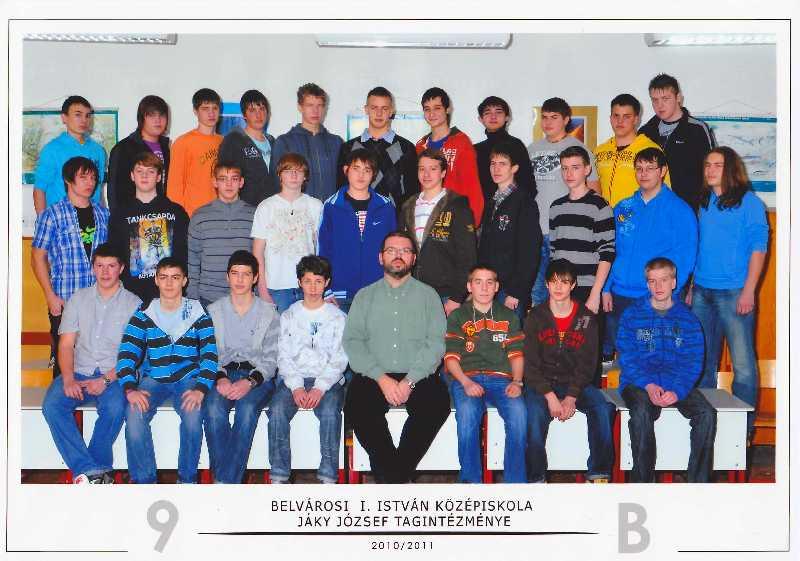 Sénik Attila, Szabó Szilárd, Szalók Ferenc, Tóth László, Varga Gábor, Vásári Dávid, Zelnik József Péter 9.B.
