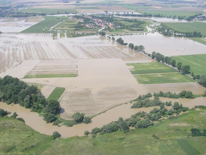 Belvíz A csapadék éven belüli eloszlása megváltozik tél végén, tavasz