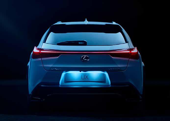 LEXUS UX 250h 4WD HIVATALOS ÁRLISTA HIVATALOS MÁRKAKERESKEDÉS LEXUS BUDA 1112 Budapest, Budaörsi út 185 195. Telefon: +36 1 2 482 482 www.lexusbuda.