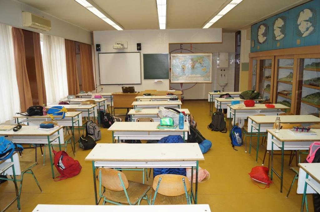2. TERMÉSZETTUDOMÁNYI SZAK- ÉS ELŐADÓTERMEK FEJLESZTÉSE