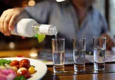 pelmenyi és még számos ínyencség az orosz és a környező országok konyháiról. Ha alkoholmentes szórakozásra vágyik, kísérje a lakomát kvasszal, vagy nyírfalével. A konyha jellege: Orosz konyha.