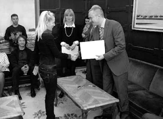 zatokat dr. Bojan Pajtić, a Vajdasági Kormány elnöke fogja átadni holnap.