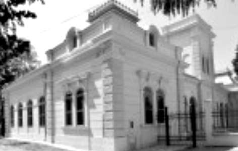 19 2011 májusában még romhalmaz volt az Egység székháza Az épület felújítása befejeződött, de nem tudni, mikor népesül be (Dávid Csilla felvételei) 19 Vö.