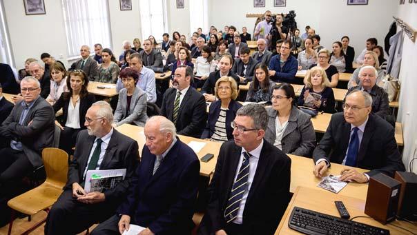 Ezért 2017-ben a kar vezetése jubileumi tanévnek nyilvánította a 2018/2019-es tanévet, melynek központi rendezvénye a kétnapos megemlékezés és konferenciasorozat volt 90 éve Szegeden címmel.
