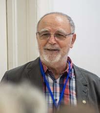 Dr. Döbör András dékán átadta a kartörténeti kiállítást és a tankönyvmúzeumot is.