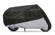 Motorkerékpár-takaró (hátsó dobozzal szerelt modellekhez) 08P71-MKC-A00ZD (szürke) 08P71-MKC-A00ZE (fekete) Vízálló, 300-as fonalfinomságú anyagból készült, így a motorkerékpár