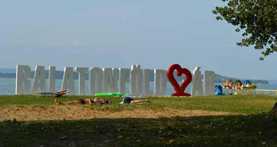 STRANDNÁL