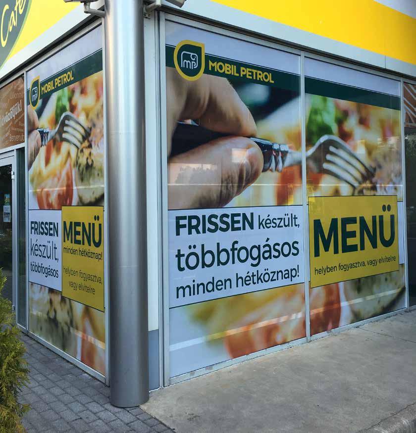 Útbaigazító tábla, mely segítséget nyújt osztályok, részlegek, üzemek keresése esetén.