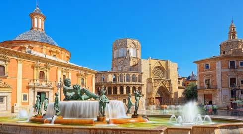 NÉPSZERŰ ÚT Gibraltár Építészeti csodák 9 spanyol városban A mór idők csodái: Alhambra, Mezquita A folyóba épült modern város, Valencia Látogatás Gibraltár majmaihoz Európa határán SPANYOLORSZÁG