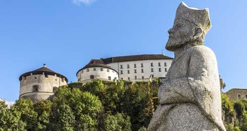 NÉMETORSZÁG AUSZTRIA VÁRAK ÉS BAROKK KASTÉLYOK Neuschwanstein Chiemsee Hellbrunn Golling Innsbruck Kufstein Dürnstein Laxenburg Királyi pompában tündöklő kastélyok Több mint 2 órás hajózás a Dunán