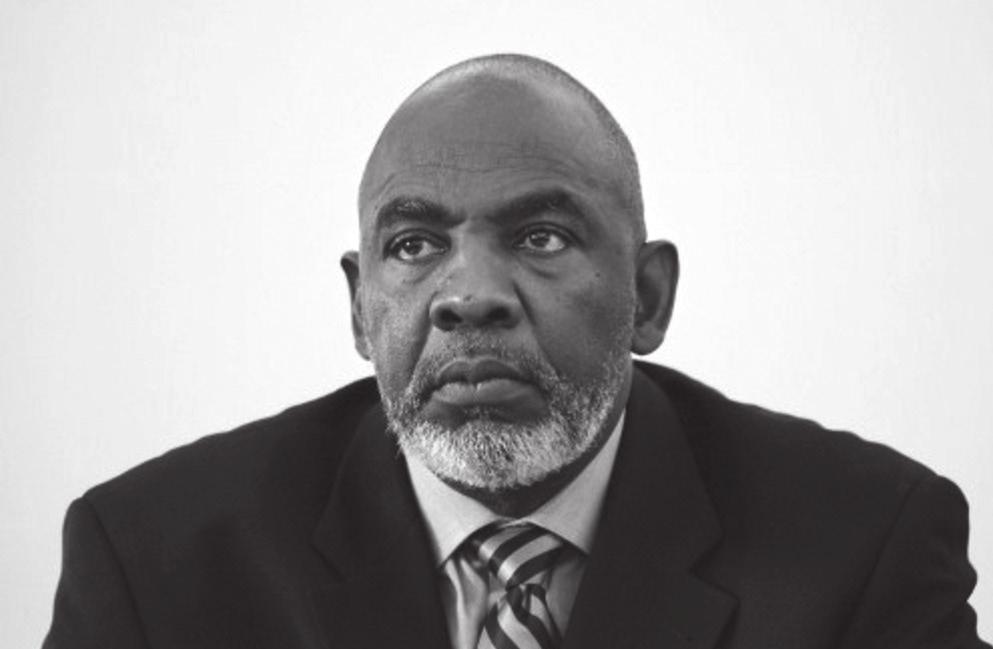 < Cheick Modibo Diarra. Forrás: www.la-croix.com Az ENSZ BT 2012. december 20-án végre meghozta a sokak által várt 2085. sz.