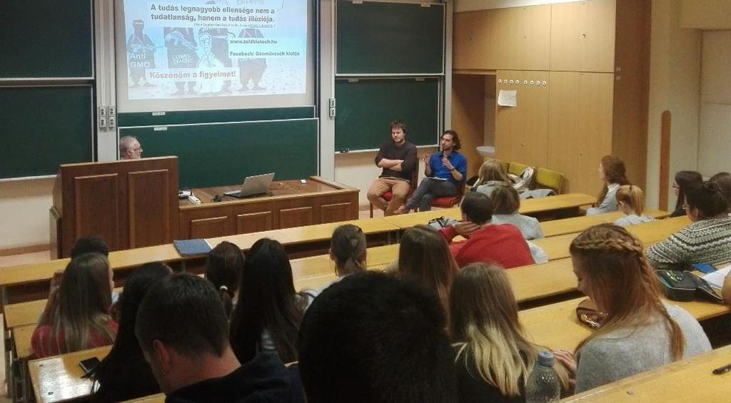 A vitaest során az érdeklődők a génmódosított élőlények létrehozásával és használatával kapcsolatos