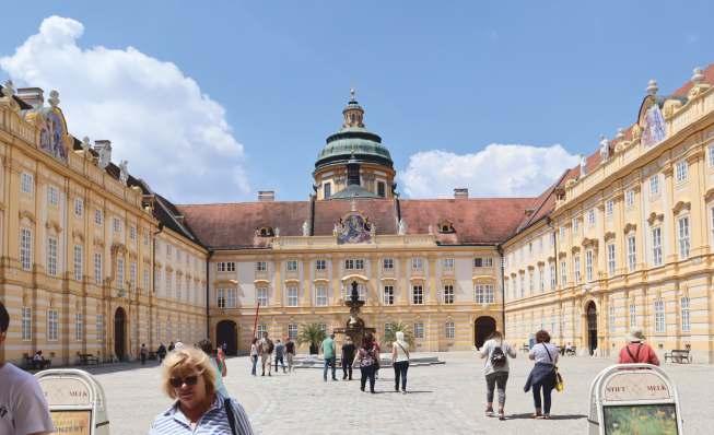Magyar Kaktuszgyűjtők Országos Egyesülete 2030 Érd, Hernád utca 15/A Postázási cím: 2031 Érd, Pf. 173 www. kaktuszgyujtok.