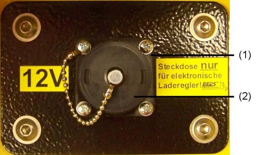 Használjon egyedi felszerelést / -tartozékokat Akkumulátortöltésfenntartó leválasztása 4. A külső töltőberendezés (pl.