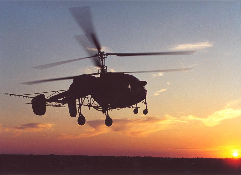Rotorlapátok Terheléseinek Dinamikai és Aerodinamikai Vizsgálata 1. ábra. A Ka-26 típusú helikopter mezőgazdasági változata Forrás: Rózsavölgyi Vilmos 1.4.