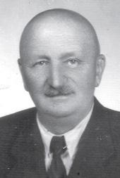 pozsonyi teológiai akadémia tanára. 1923-tól nyugalomba vonulásáig (1936) a pécsi tudományegyetem soproni ev. hittudományi karán az egyháztörténet és egyházjog ny. r. tanára volt.