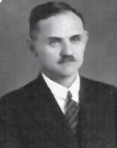 célból tanulmányutakon is járt. 1915-ben férjhez ment Lenkei (y?) Nándorhoz, a város ismert fogorvosához. 1926 áprilisában megszervezte a Rozgonyiné Szentgyörgyi Cecília Sportkört.