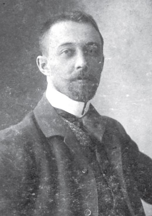 Szeghő (Sztancsik) Lajos (Szécsény, 1875. dec. 6. Balassagyarmat, 1967. febr. 21.) Megyeszerte közismert építőmester.