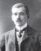 1877-ben a Galíciában állomásozó ulánus ezred Balassagyarmaton keresztül vonult magyarországi állomáshelyére és a Balassa szállodában ő muzsikált a tiszteknek.