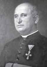 1944-ben behívták katonának, a frontra került, majd hadifogságba esett. Hazatérése után még folytatta zenei tanulmányait is, de végül főfoglalkozásul a jogi pályát választotta.