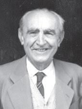 Csekey László, dr. (Dunaföldvár, 1897. szept. 27. Balassagyarmat, 1980. dec. 21.) Pszichiáter, a kórház osztályvezető főorvosa.