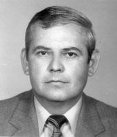 Dudás György, dr. (Gödöllő, 1940. szept. 4. Balassagyarmat, 1993. aug. 17.) Infektológus, a kórház osztályvezető főorvosa, városi főorvos. Általános iskoláit Boldogon, a gimnáziumot Hatvanban végezte.