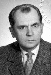 nemigen van olyan lakóház, ahol ablaküvegezést javítani nem lenne szükséges. Engedélyt nem kapott, ezért 1947-ben lemondott iparáról s levele végére odaírta: Ezután csak festegetni fogok.