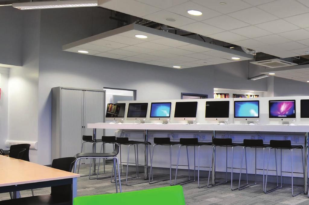 AXIOM ÁLMENNYEZET TERMÉKVÁLASZTÉK AXIOM C és KE CANOPY Moduláris rendszerek AXIOM kör alakú és ívelt álmennyezet Moduláris rendszerek AXIOM L álmennyezet Moduláris rendszerek ESETTANULMÁNY Projekt: