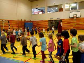 Wir haben viele Kinder in den Kindergarten verabschiedet und dafür Neuzugänge bekommen.
