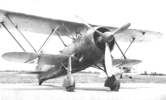 Fiat CR-42-es vadászgép Gáspárdy Zoltán hadnagy, másokat elhelyeztek. Megtörtént az Anschluss, Ausztriát Németországhoz csatolták. A háború előrevetette árnyékát.