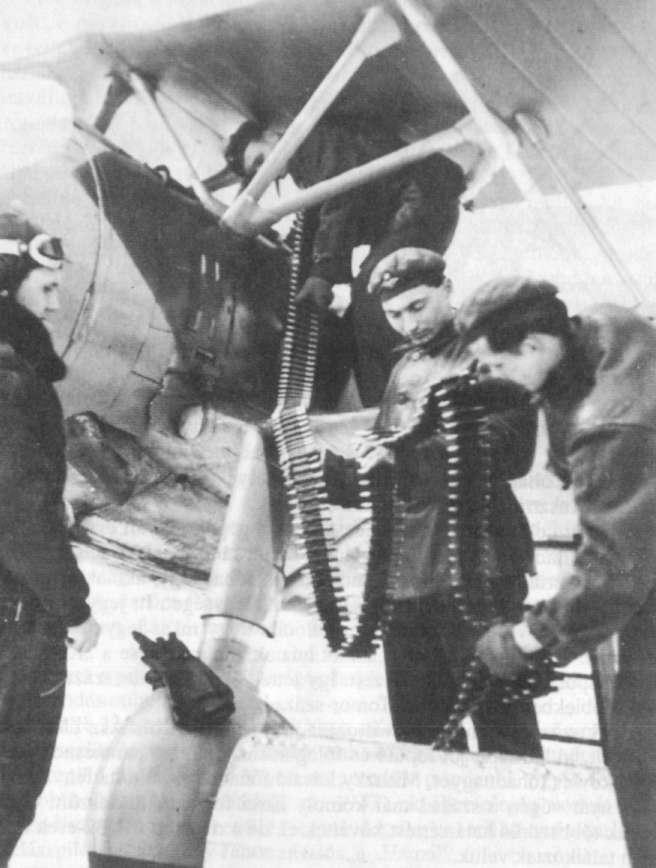 Etetik a Fiat-CR-42-es