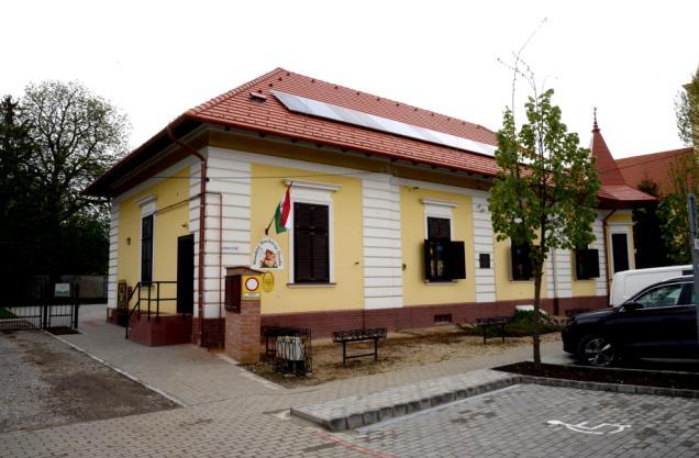 A fejlesztések amelyek a Terület- és Településfejlesztési Operatív Program keretében valósultak meg ünnepélyes átadóján Keresztes József polgármester mondott köszöntőt, majd a helyi óvodások adták