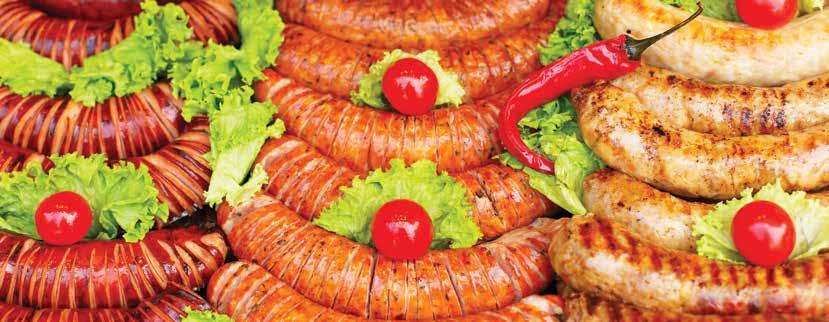 A faszenes grillekkel több macera van: lassabban melegszik fel, figyelni kell a sütés teljes ideje alatt, gyorsan megéghet az étel, ha lángra kap a parázs, körülményes a parázs hűtése a vacsora végén.