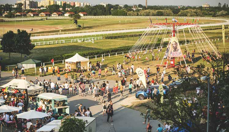 HÍREK Fontos tudnivalók a hétvégéről A Nemzetközi Lóverseny és Food Truck Show-val párhozamosan zajlik az Öttusa és Laser Run Világbajnokság a Kincsem Parkban.