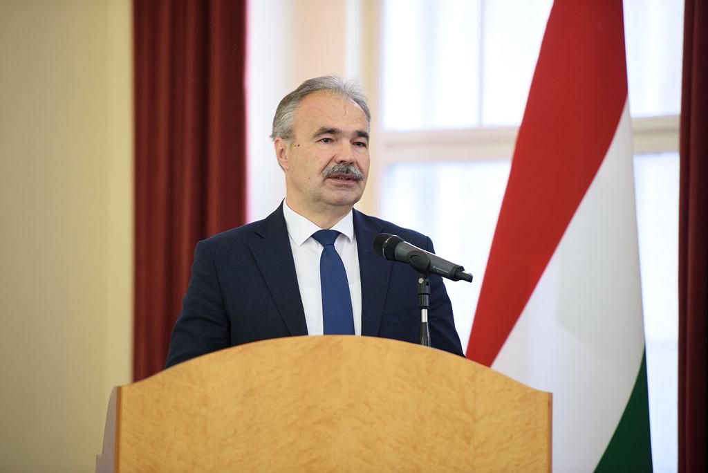 A díjazottak A környezetvédelmi világnap alkalmából Nagy István agrárminiszter Környezetünkért Díjat adományozott Wéber Béla Pálnak, a Somogy Megyei Kormányhivatal Kaposvári Járási Agrárügyi és