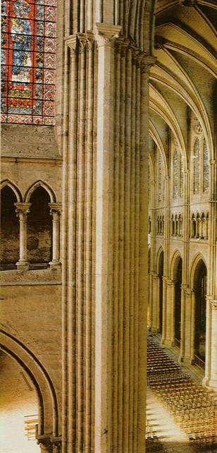 Adottság - Gótikus katedrális Pillérköteg A főhajó