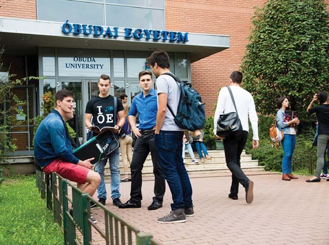 4 ÖNKORMÁNYZAT OKTATÁS 2019. 18. szám Lakossági okos-alkalmazások fejlesztését tervezik Stratégiai együttműködés az Óbudai Egyetemmel Prof. Dr.