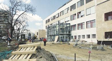 Csepeli Hírmondó 5 Szakrendelő: botrányos volt a felújítás A Tóth Ilona Szakorvosi Rendelőintézet 2004 2006-ban, az előző önkormányzati vezetés alatt történt rekonstrukciója több szempontból is