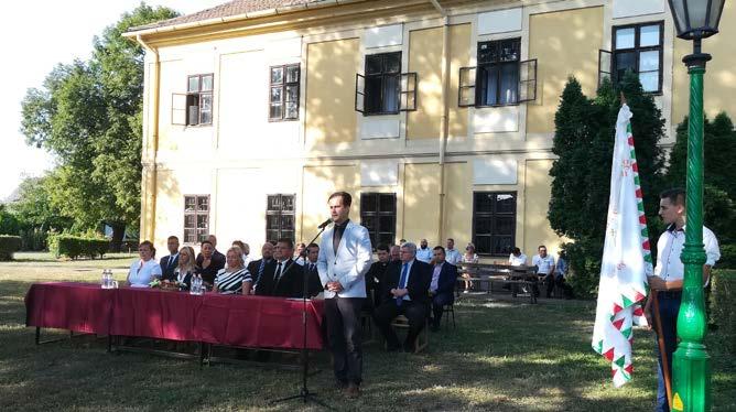 Mezőhegyes / 4 A MÉNESBIRTOK ISKOLÁJA MEGKEZDTE AZ ÚJ TANÉVET Közel háromszáz diákkal, öt különböző képzéssel és új névvel kezdhetjük meg a 2019/2020-as tanévet.
