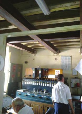 könyvesbolt, kávézó). Az épület átadásakor a bérlemények közül csak kettőt vettek használatba (Kormányablak, büfé).