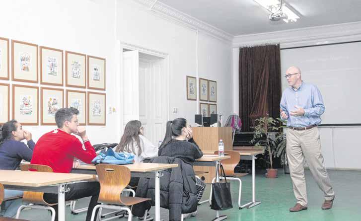 4 Városi hírek www.sopronitema.hu 2019. október 16. Richard Allan Allday a Kentucky Egyetem professzora Amerikából jöttem Prof. dr.