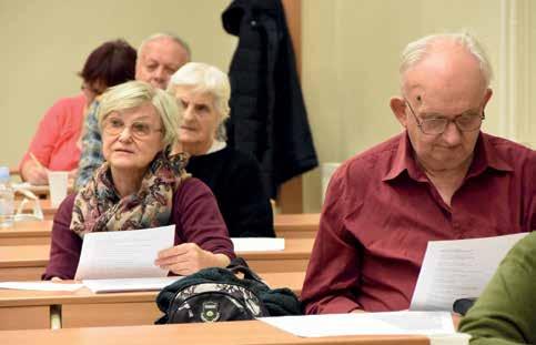 egyetemi diplomát kapnak. Az egyetem lelkes tanárai 2011 őszén indították útjára a Nyugdíjasok Óbudai Akadémiáját, amelyhez segítő kezet nyújtott a III.