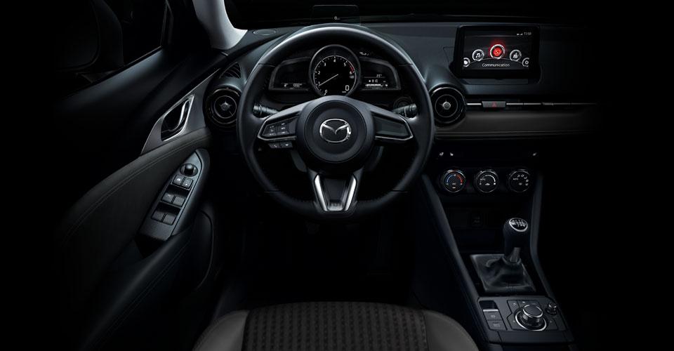 Típus Mazda CX-3 5 door Felszereltség Revolution Motorok G121