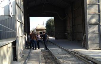 of Hopper trains Entladen von losem Zement