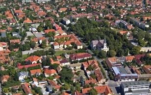 Czeller Zoltán polgármester: Én azokkal vagyok egy véleményen, akik azt mondják, hogy az ember mindent CSAK VALAKIÉRT csinál.