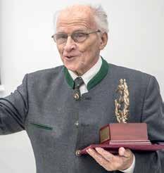 A Magyar Edzők Társaságának folyóirata 2019/02 Fleck Ottó (kézilabda) Szörényi István (atlétika) Zsoldos András (kosárlabda) 1957-ben kezdte az edzői pályafutását.