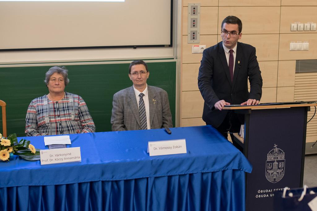 lyozta köszöntőbeszéde bevezetőjében Prof. Dr. Kovács Levente rektor. Hozzátette: a tehetség óriási érték, melyet fel kell karolni, és segíteni a motivált hallgatókat.