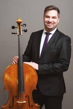 Szokola János kürt 2017 novembere óta tagja zenekarunknak. A BDZ-n kívül éppen egyetemista. Kedvenc zeneszerzője Gustav Mahler. Kedvenc zeneműve: Mahler I. szimfónia.