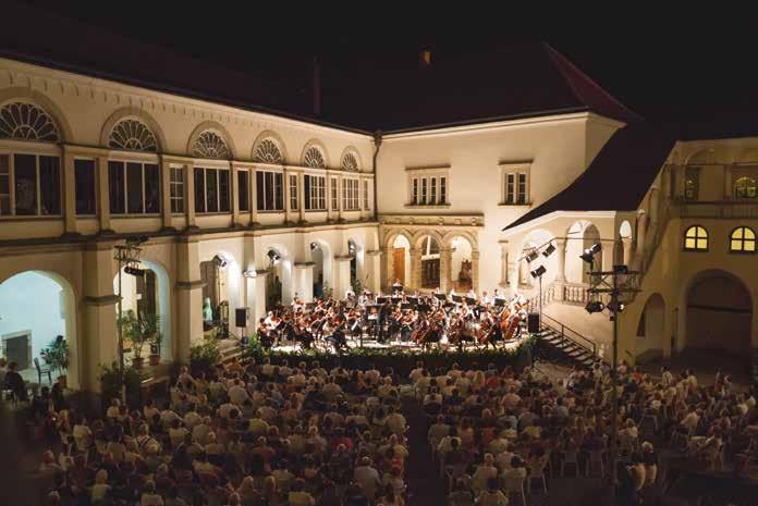 NYITÓKONCERT A ZEMPLÉNI