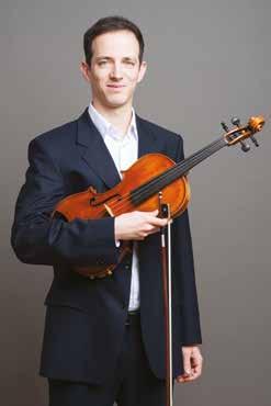 Csak a zenének él. Kedvenc zeneszerzői közül Mozartot, Bachot, Brahmsot és Haydnt említené. Kedvenc zeneművei a teljesség igénye nélkül: Verdi: Requiem, Schoenfield: Zongoraverseny, Dukas: Bűvészinas.